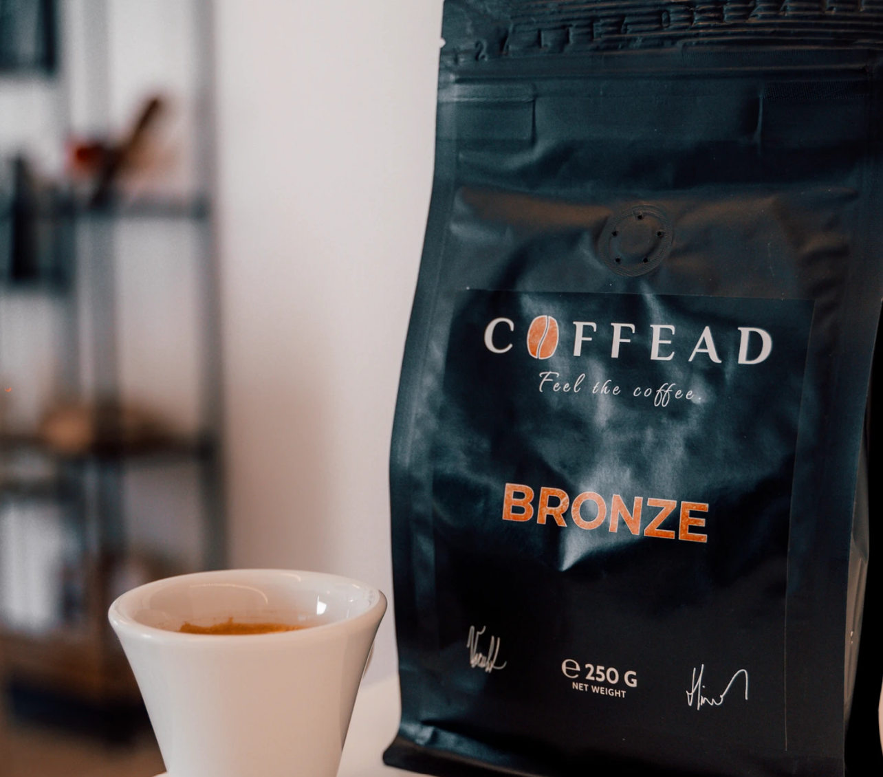 Coffead Bronze zrnková káva